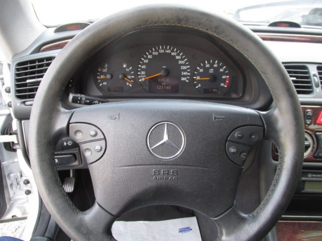 MERCEDES-BENZ CLK 200 usata, con Autoradio