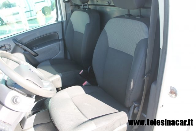 RENAULT Kangoo usata 7