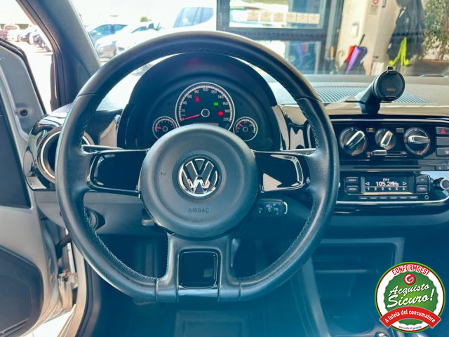 VOLKSWAGEN up! usata, con ESP