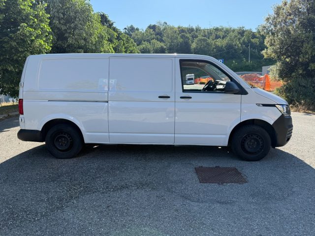VOLKSWAGEN Transporter usata, con Autoradio