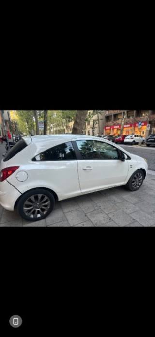 OPEL Corsa usata, con Autoradio