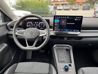 VOLKSWAGEN T-Roc usata, con Cerchi in lega