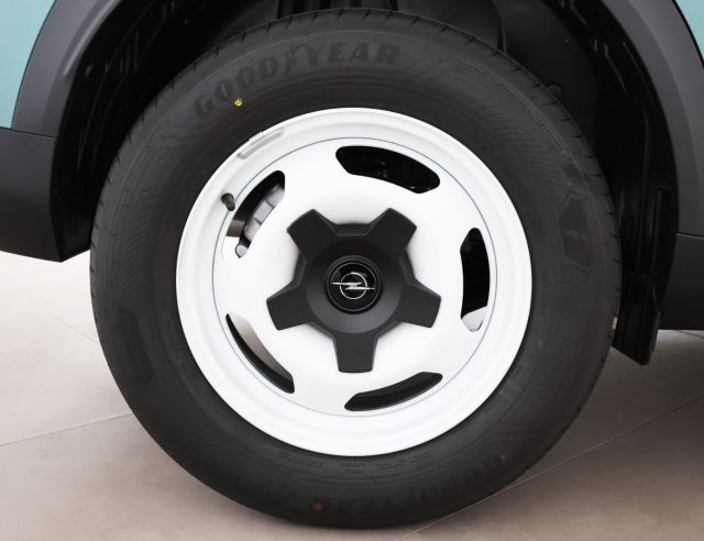 OPEL Frontera usata, con Sensori di parcheggio posteriori