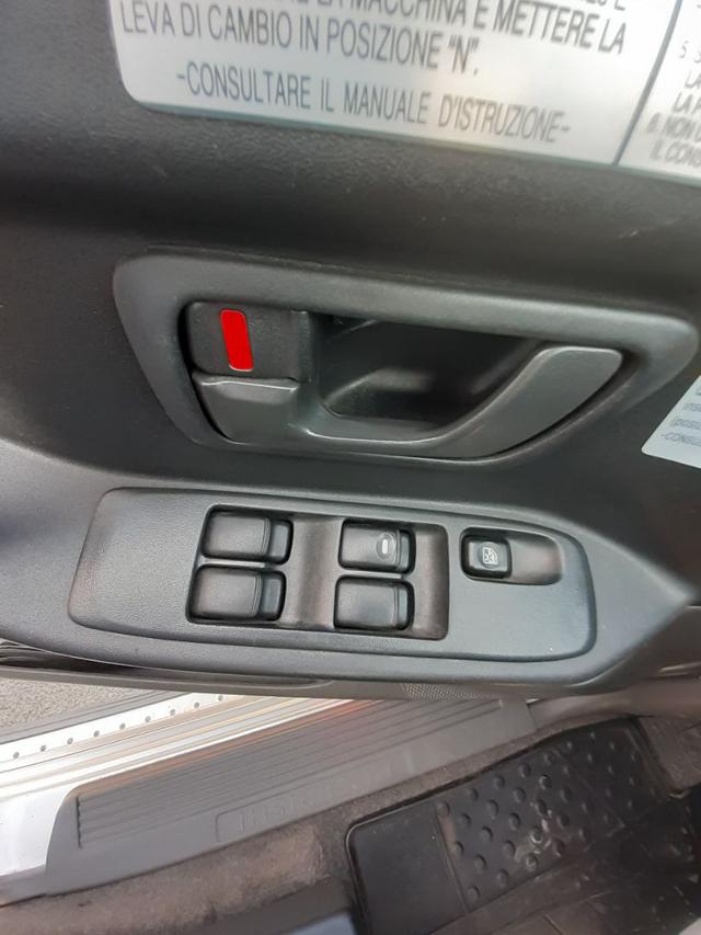 MITSUBISHI Pajero usata, con Fendinebbia