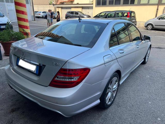 MERCEDES-BENZ C 220 usata, con Autoradio