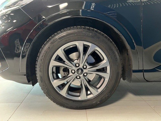 FORD Kuga usata, con Fari LED