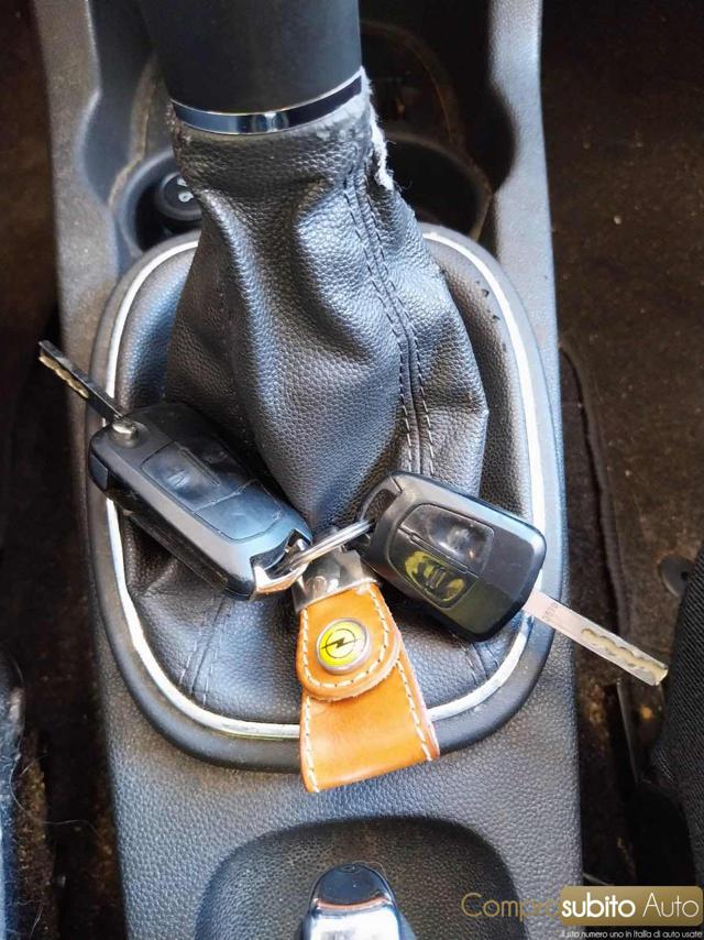 OPEL Corsa usata 24