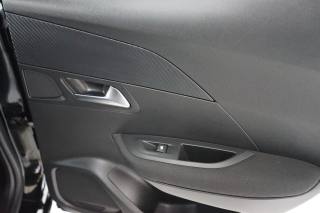 PEUGEOT 2008 usata, con Android Auto