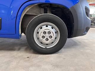 PEUGEOT Boxer usata, con Servosterzo