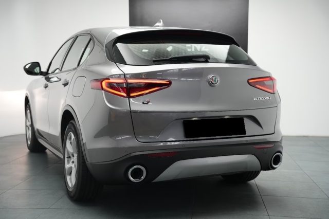 ALFA ROMEO Stelvio usata, con Autoradio