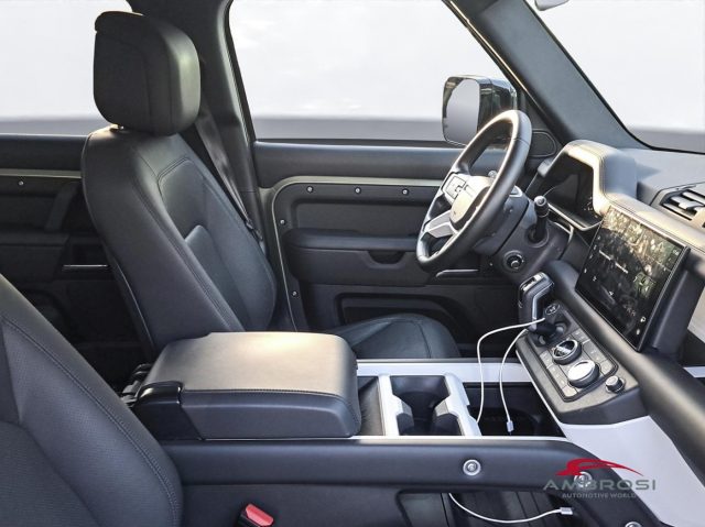 LAND ROVER Defender usata 10