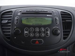 HYUNDAI i10 usata 13