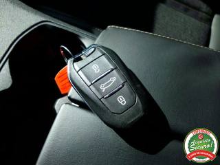 PEUGEOT 3008 usata, con Controllo vocale