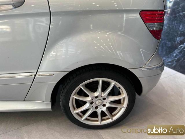 MERCEDES-BENZ B 200 usata, con Cerchi in lega