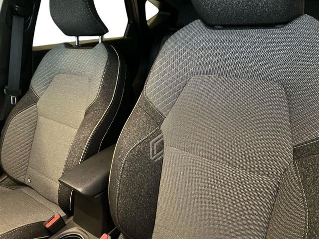 RENAULT Captur usata 22