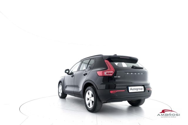 VOLVO XC40 usata 3