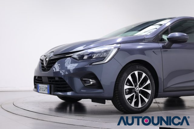RENAULT Clio usata, con Controllo automatico clima