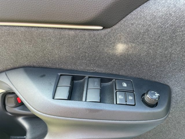 TOYOTA Yaris Cross usata, con ESP