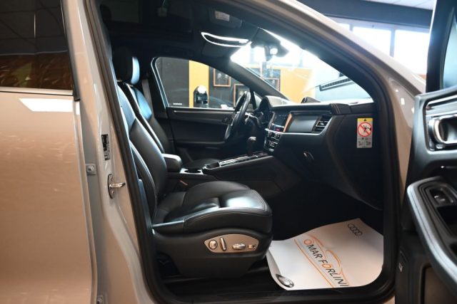 PORSCHE Macan usata 9