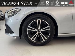 MERCEDES-BENZ E 220 usata, con Chiusura centralizzata