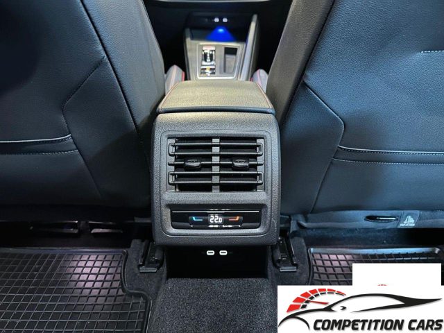 VOLKSWAGEN Golf usata, con Sedile posteriore sdoppiato