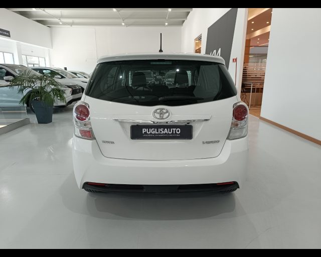 TOYOTA Verso usata, con Chiusura centralizzata