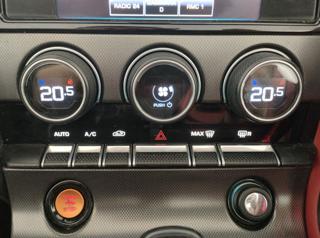 JAGUAR F-Type usata, con Sistema di navigazione