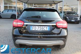 MERCEDES-BENZ GLA 180 usata, con Climatizzatore