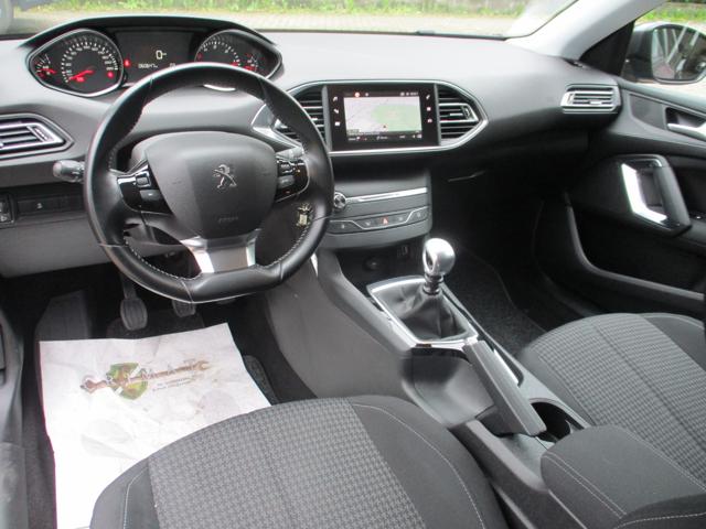PEUGEOT 308 usata, con Park Distance Control