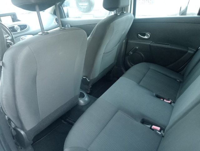 RENAULT Clio usata, con Bluetooth