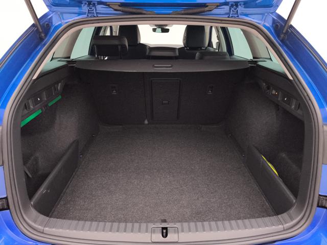 SKODA Octavia usata, con Fari LED