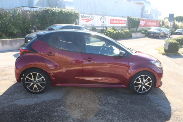 TOYOTA Yaris usata, con Bracciolo
