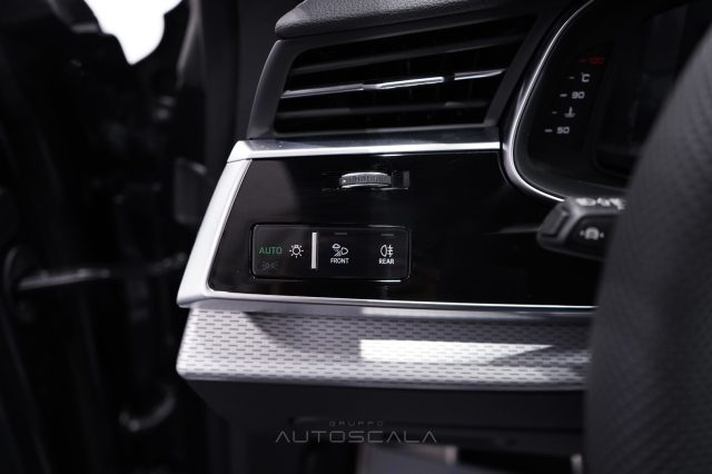 AUDI Q8 usata, con Regolazione elettrica sedili