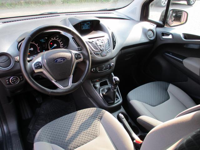 FORD Tourneo Courier usata, con Airbag testa