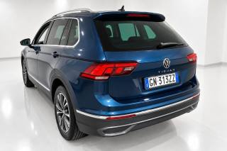 VOLKSWAGEN Tiguan usata, con Airbag laterali