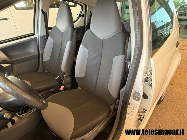 PEUGEOT 107 usata 10