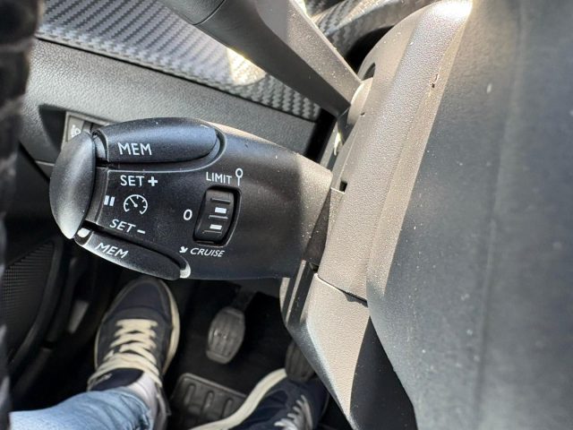 PEUGEOT 2008 usata, con Controllo trazione