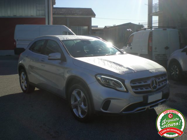 MERCEDES-BENZ GLA 200 usata, con Airbag