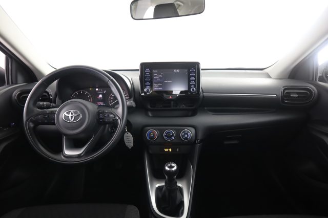 TOYOTA Yaris usata 4