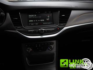 OPEL Astra usata, con USB