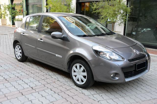 RENAULT Clio usata, con Airbag laterali