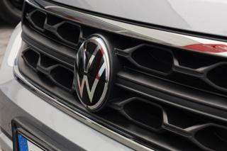 VOLKSWAGEN T-Roc usata, con Schermo multifunzione interamente digitale