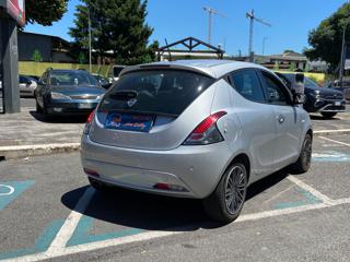 LANCIA Ypsilon usata, con Autoradio