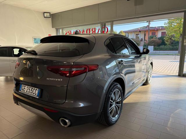 ALFA ROMEO Stelvio usata, con Chiusura centralizzata