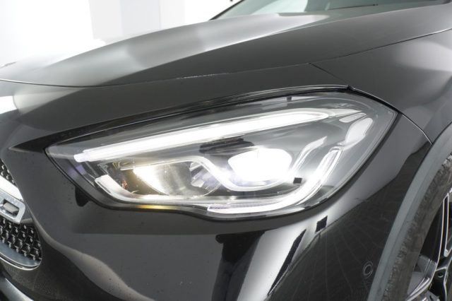 MERCEDES-BENZ CLA usata 14