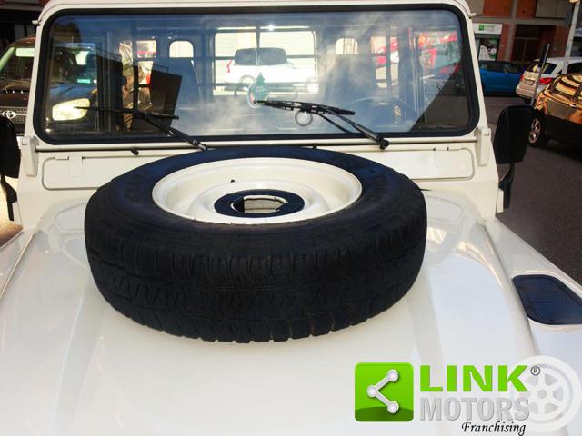 LAND ROVER Defender usata, con Luci diurne
