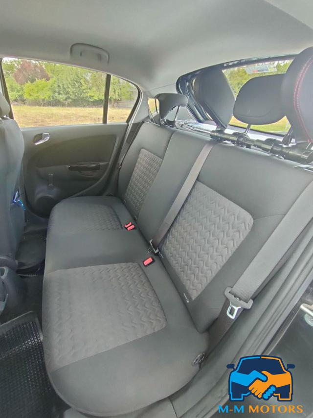 OPEL Corsa usata, con Lettore CD