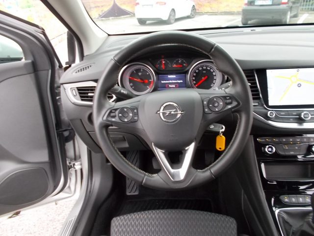 OPEL Astra usata, con Controllo automatico clima