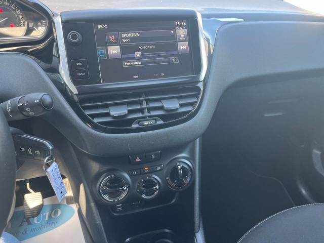 PEUGEOT 208 usata, con Autoradio