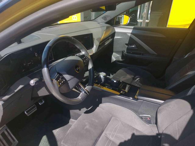 OPEL Astra usata, con Park Distance Control